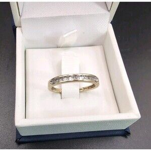 10k Yellow Gold Wedding Band With Diamonds Size 7.5
